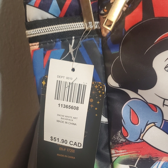 NWT Snow White Backpack-Disney Princess Hot Topic - Picture 5 of 6